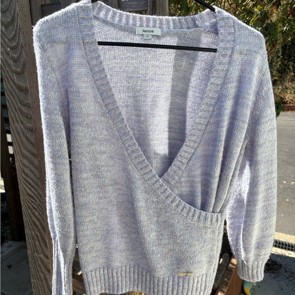 Kensie Women's Soft Gray V-Neck Sweater - Picture 1 of 1